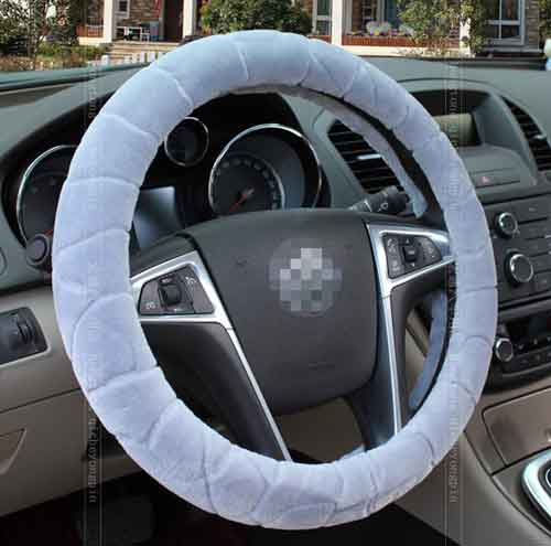 小編給大家?guī)?lái)四款創(chuàng)意十足的汽車飾品欣賞