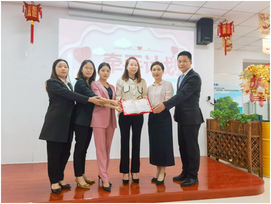 心系公益事業(yè)發(fā)展，眾企業(yè)愛心牽手公益行