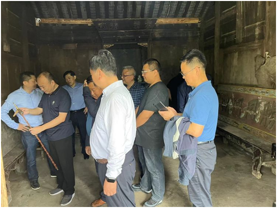 李昌海同志心系“傳統(tǒng)村落”，赴五道水徐家寨古村落調(diào)研