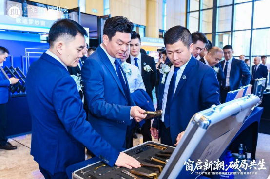 窗啟新潮·破局共生丨庫(kù)勒五金多重榮譽(yù)加冕，彰顯領(lǐng)軍實(shí)力!